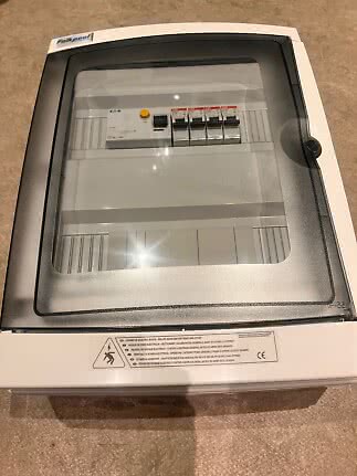 Poolcentral 3-fas för 1-fas 2x16 + 2x10A 100W transformator